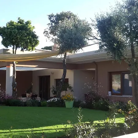 Appartamento In Der 'villa Luigi' Mit Oberirdischem Pool By Interhome Capoterra